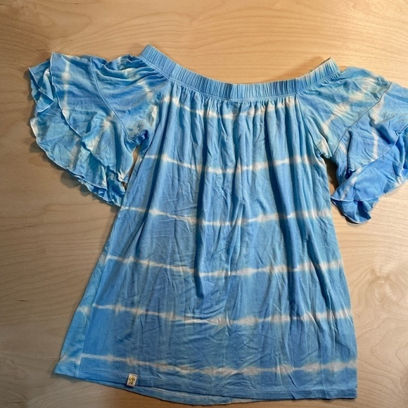 Simply Southern Blouse size Medium (BR) - Picture 4 of 13